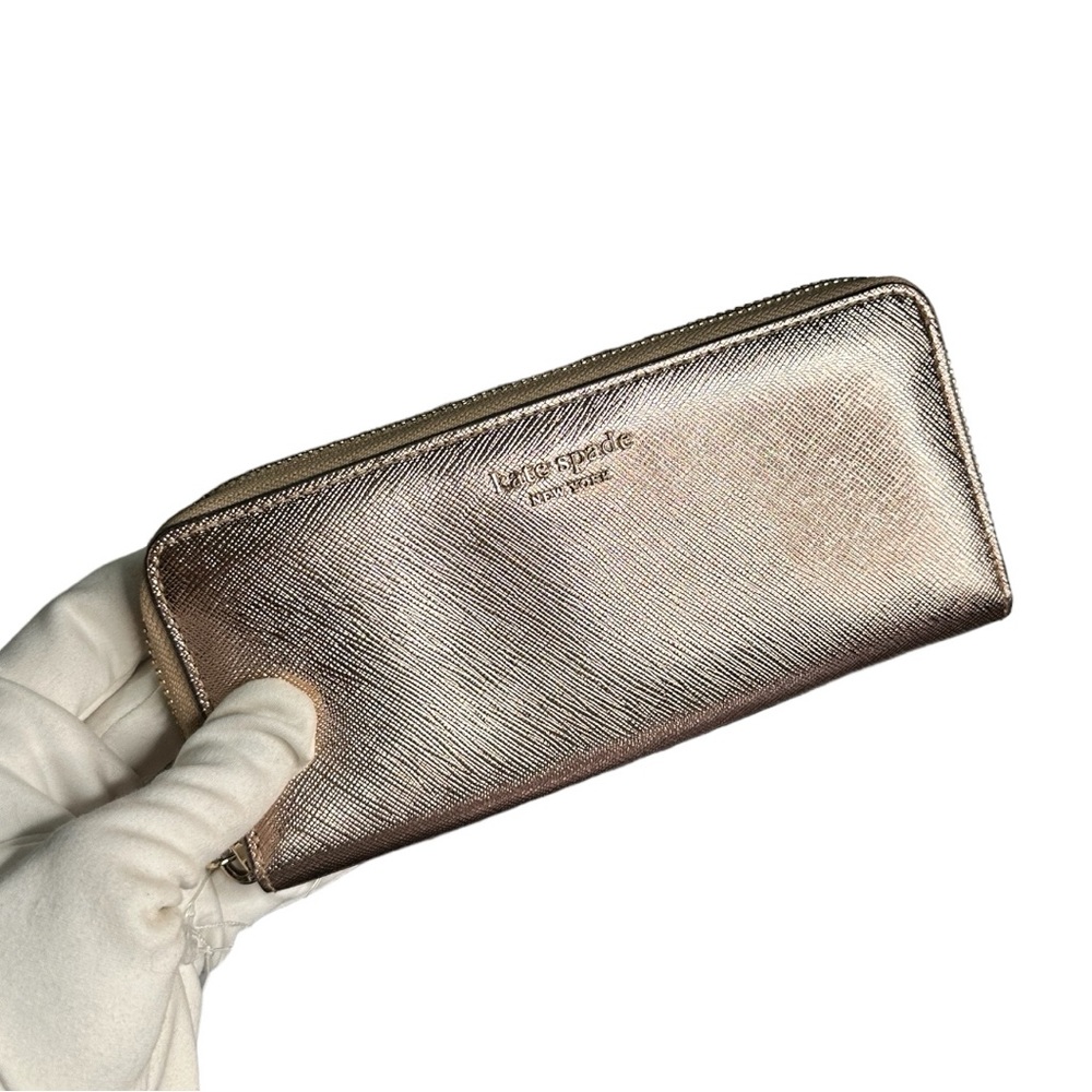 NWOT Kate Spade Gold Zippy Long Wallet - Picture 1 of 8